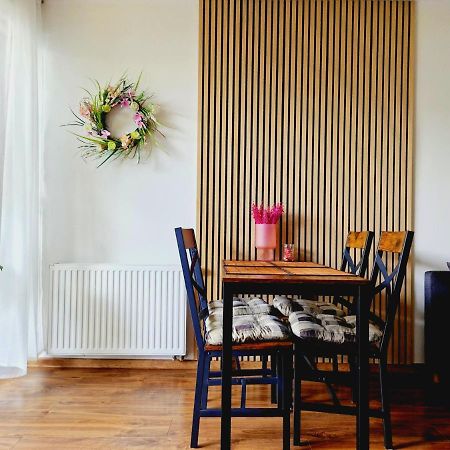 Komfortowy Apartament Dwupokojowy Z Tarasem I Garaz Ustka Esterno foto