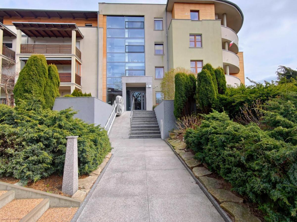 Komfortowy Apartament Dwupokojowy Z Tarasem I Garaz Ustka Esterno foto
