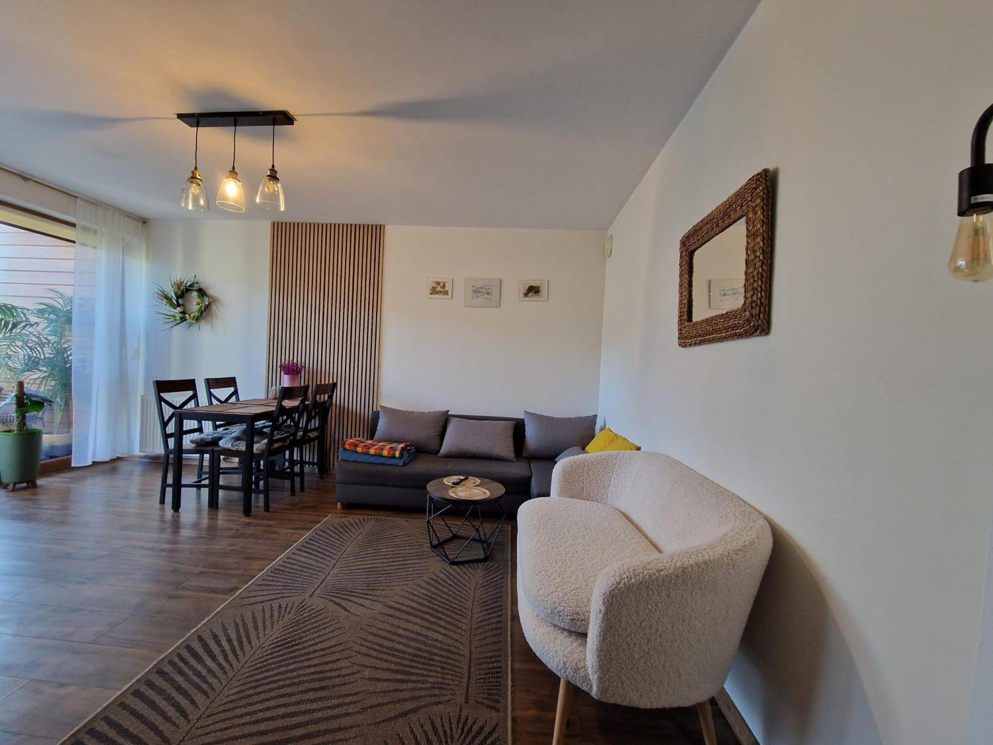Komfortowy Apartament Dwupokojowy Z Tarasem I Garaz Ustka Esterno foto